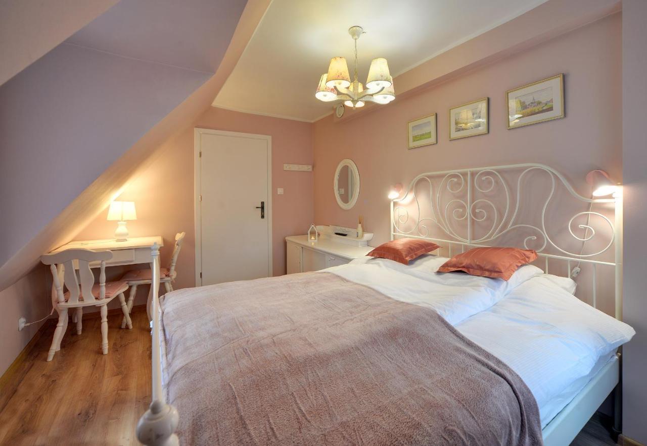 Baszta Grodzka Hostel Jelenia Gora Ngoại thất bức ảnh