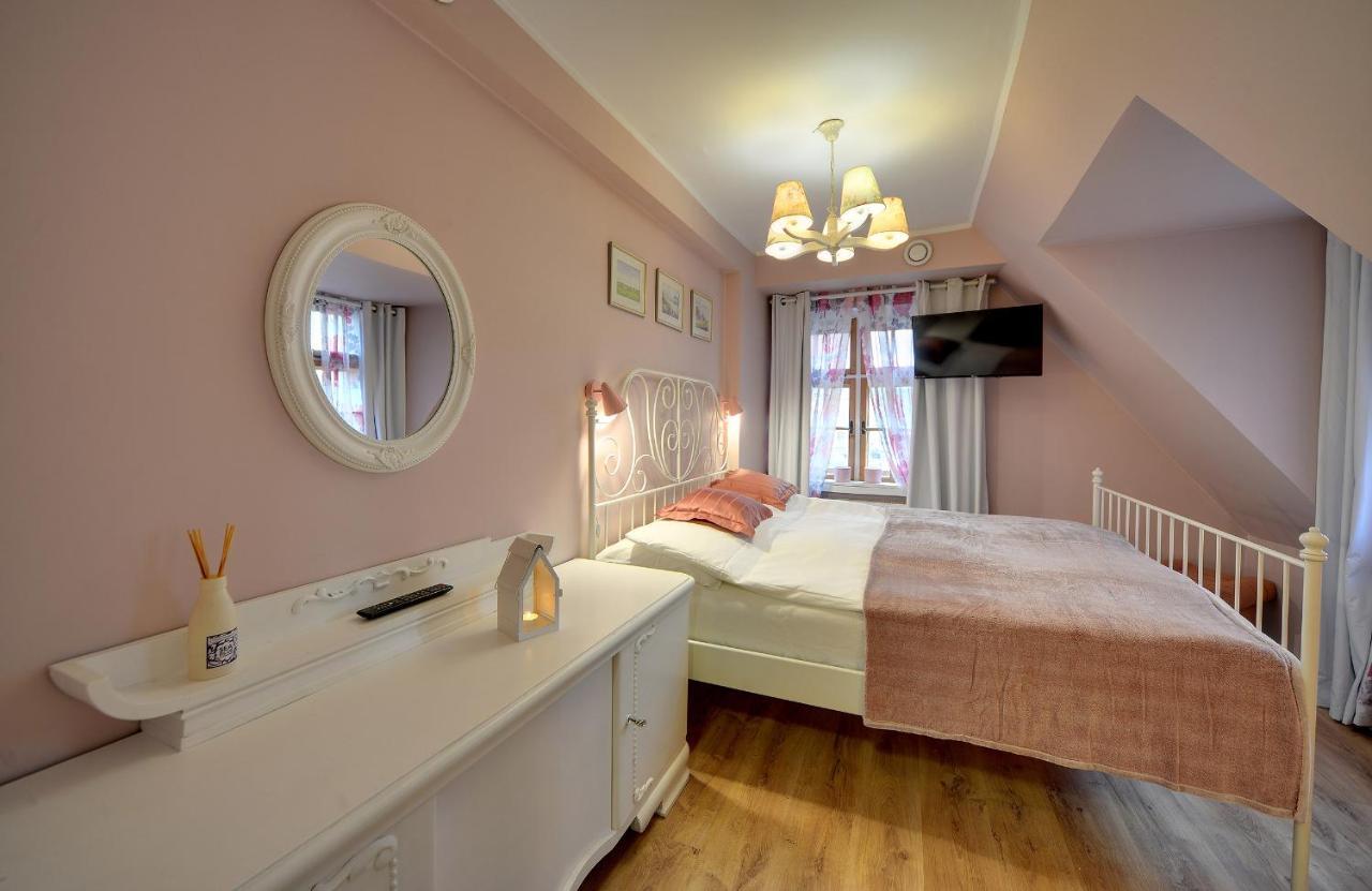 Baszta Grodzka Hostel Jelenia Gora Ngoại thất bức ảnh