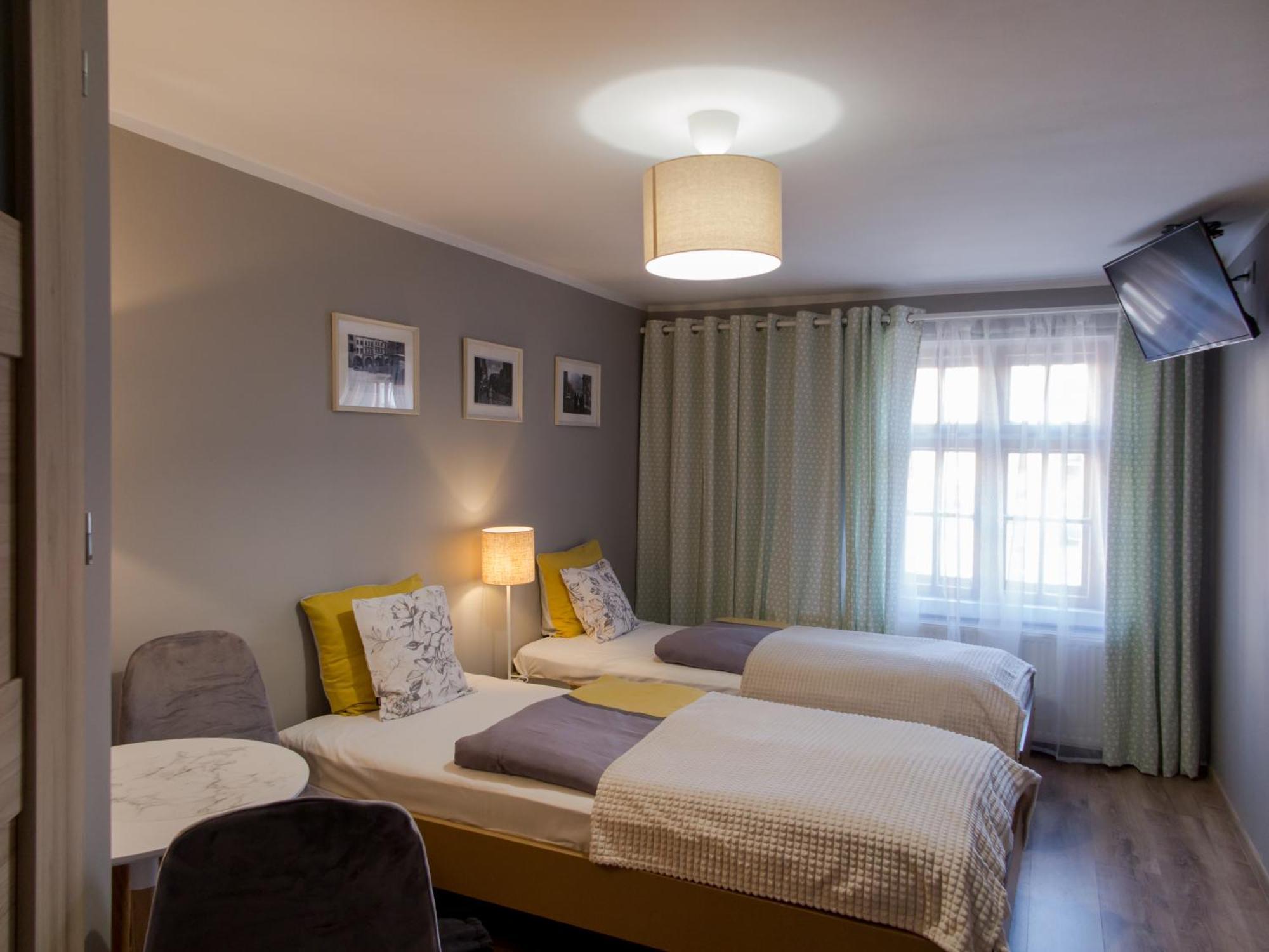 Baszta Grodzka Hostel Jelenia Gora Ngoại thất bức ảnh